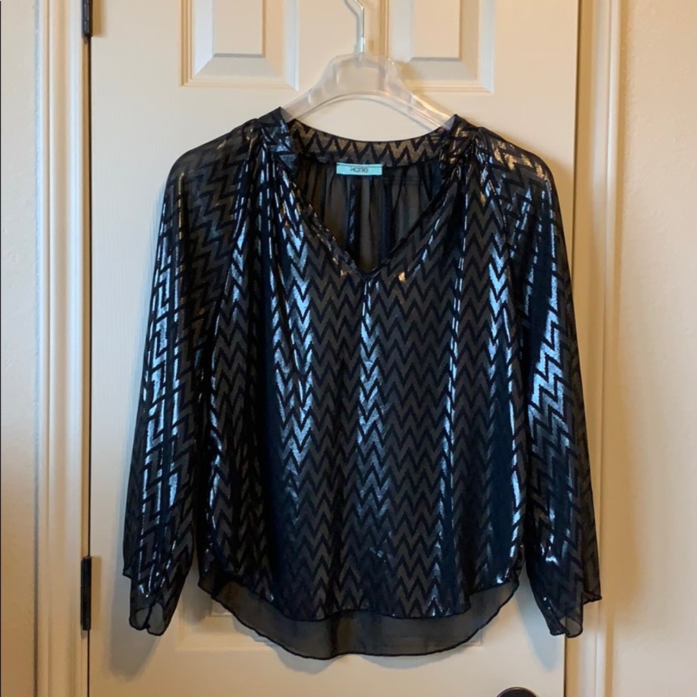 Sheer and metallic blouse 🖤